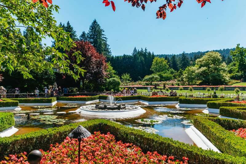 Vancouver: Victoria, Gulf Islands Cruise, & Butchart Gardens - Butchart Gardens in 2 hours: how to see the Sunken, Rose, and Japanese gardens