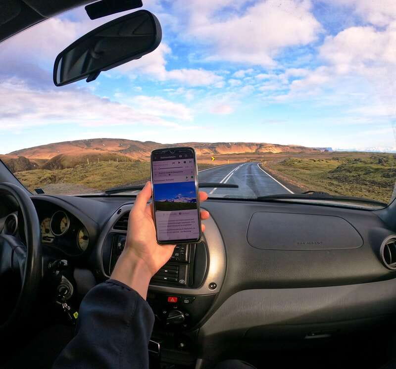Western Canada Self-Driving Audio Guide English and German - Turning your car into the guide you actually want